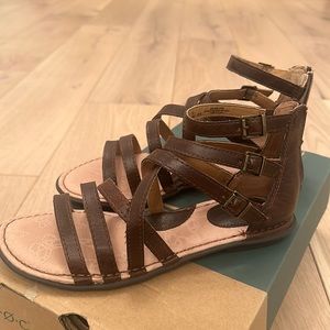New box leather sandals